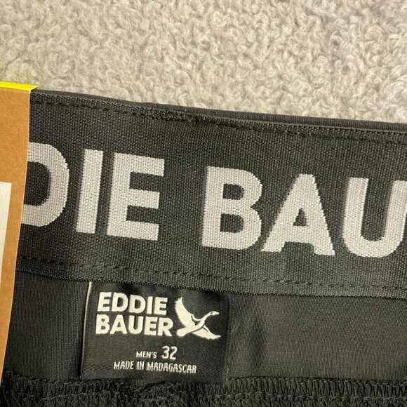 NEW Eddie Bauer Rainier 10” Tech Shorts Men’s 32 Cargo Outdoor Black i1350 - Picture 5 of 9